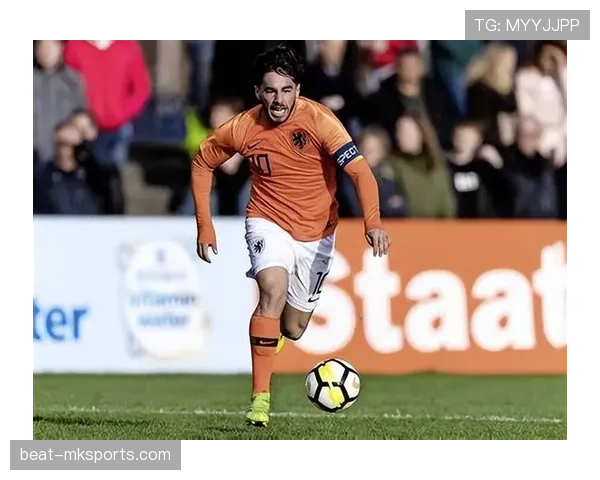 荷甲青训再添新星，未来足坛之星有望持续提升表现