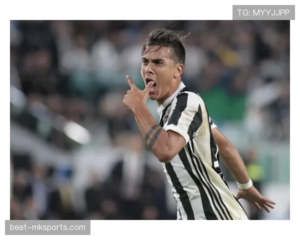 迪巴拉训练完直接去吃冰淇淋，这自律人设是真绷不住了